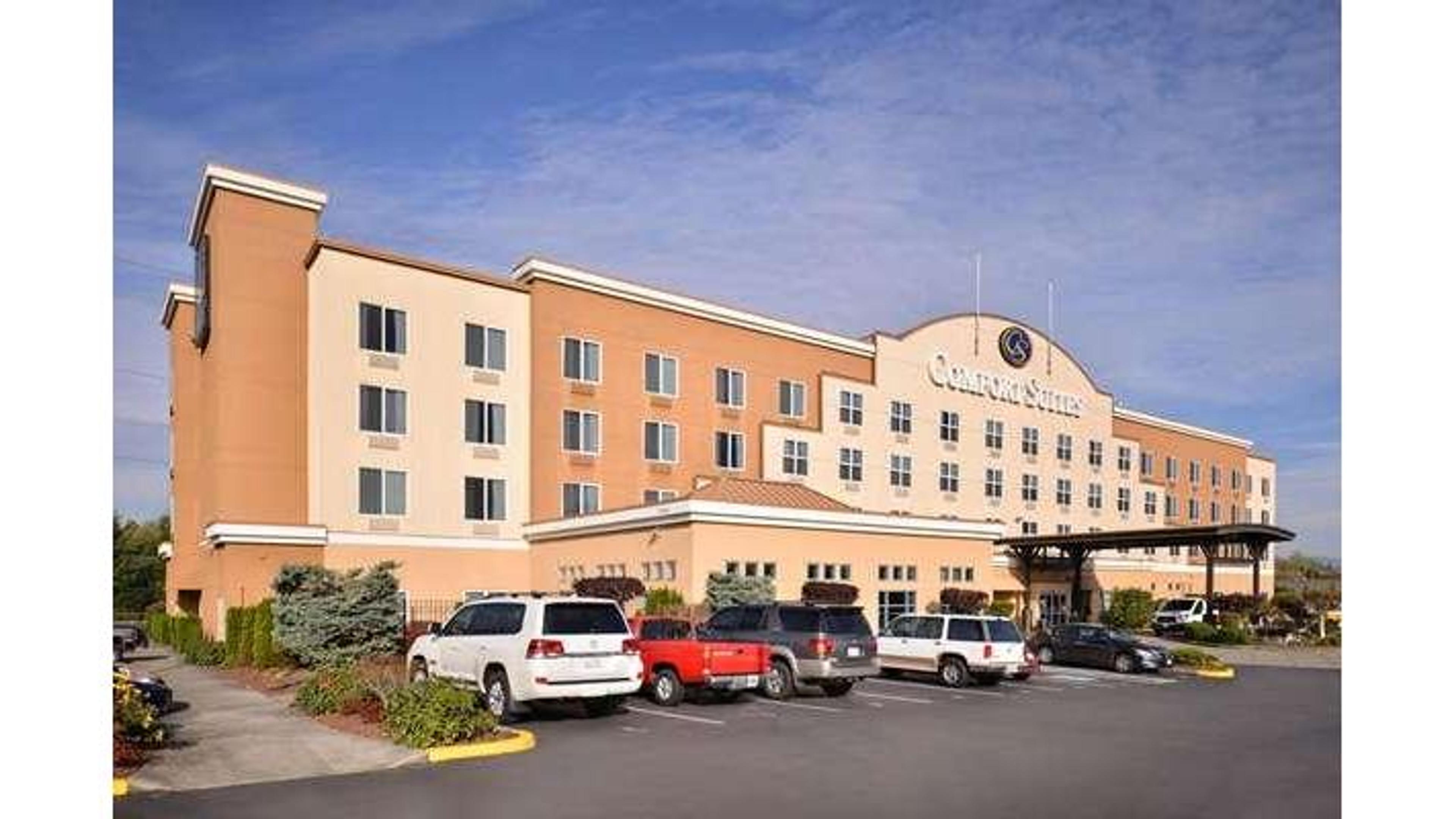 Comfort Suites Airport Tukwila Seattle