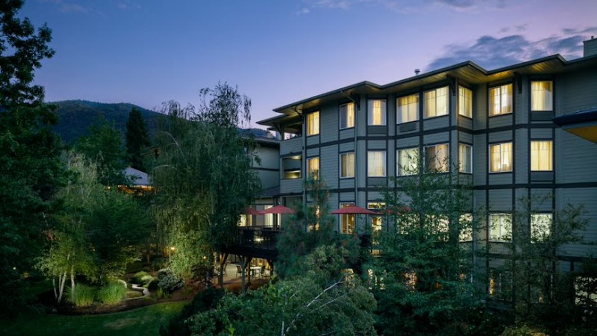 Photo of Plaza Inn & Suites