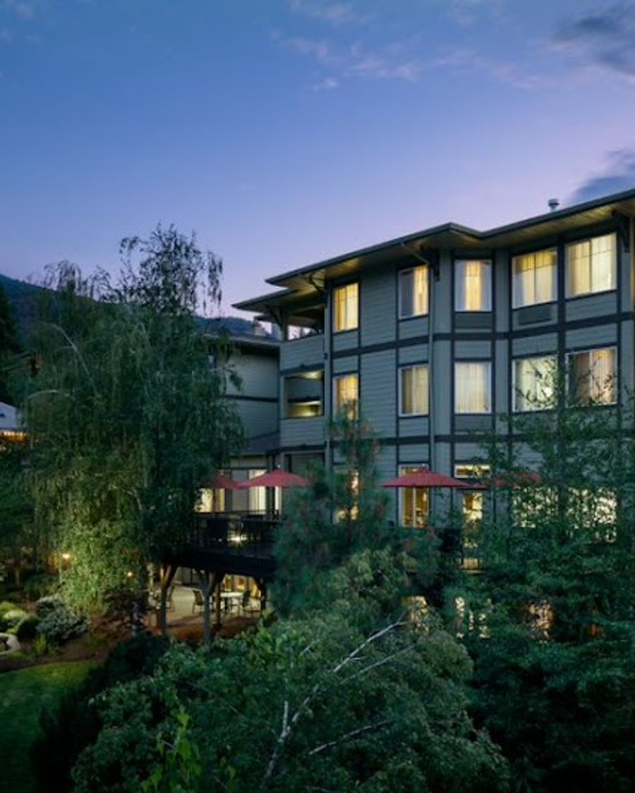 Photo of Plaza Inn & Suites