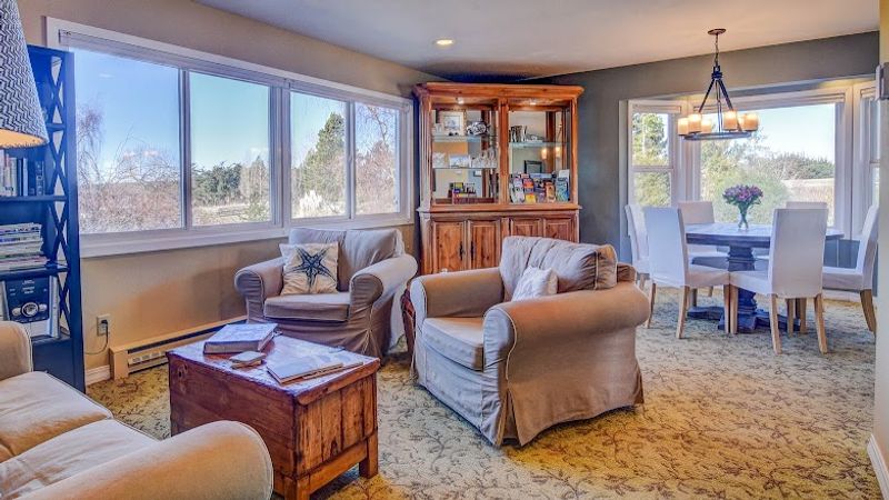 Photo of Trumpeter Inn Bed & Breakfast