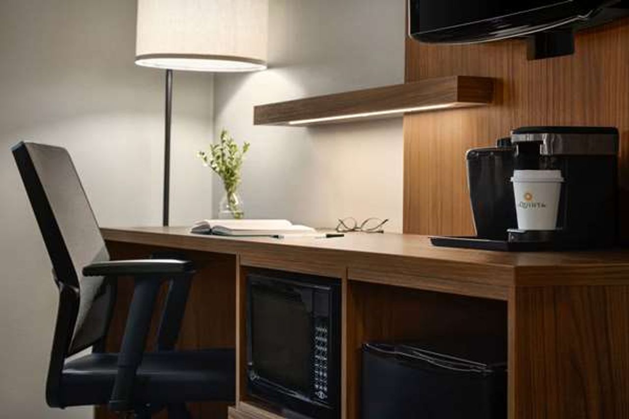 Photo of La Quinta Inn & Suites by Wyndham Salem OR