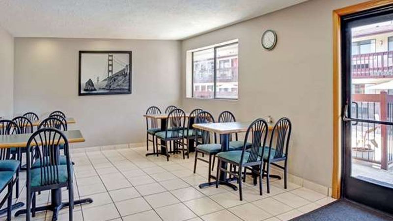 Photo of Super 8 by Wyndham Albany