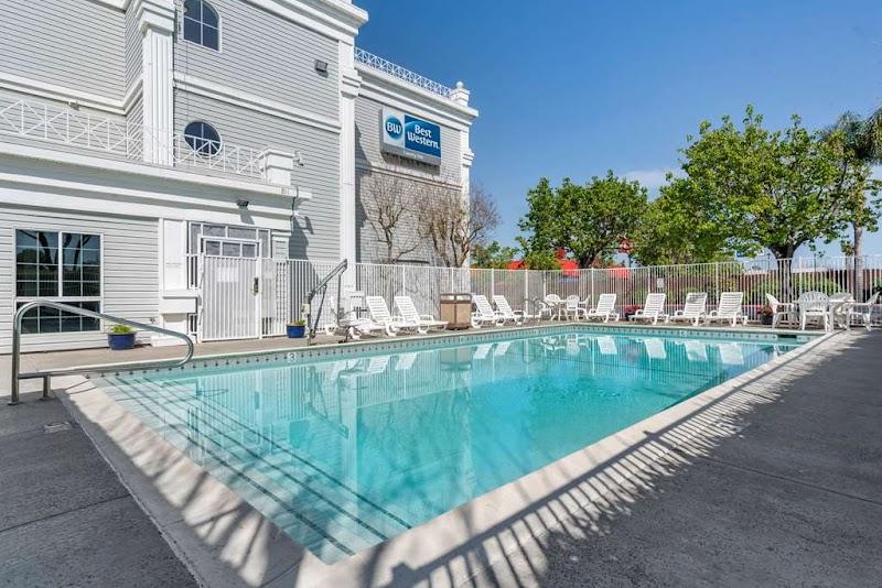 Photo of Best Western Luxury Inn