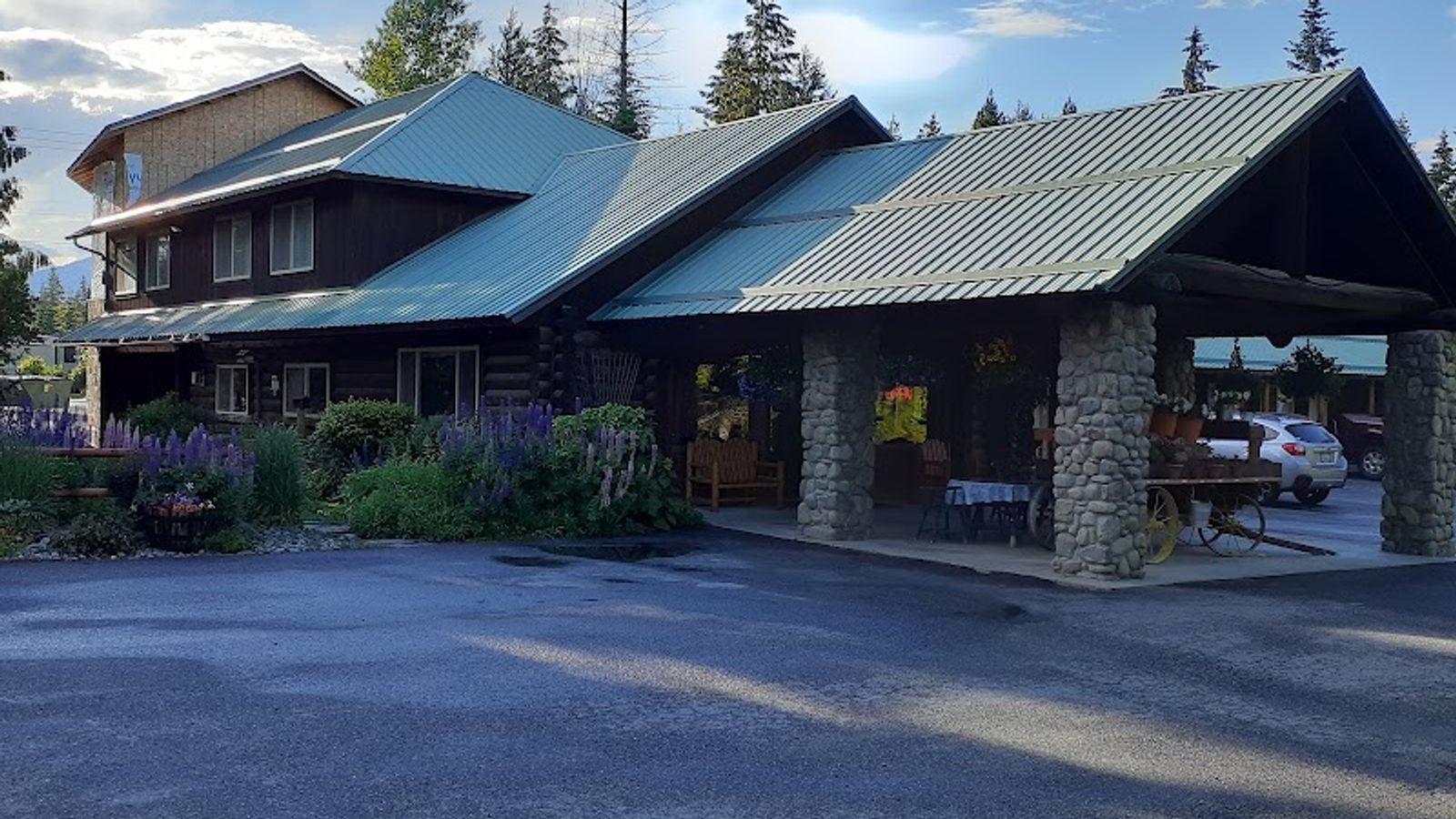 Photo of Log Inn of Bonners Ferry