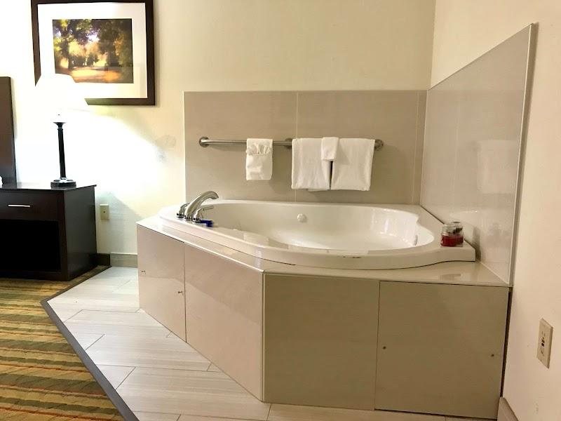 Photo of Best Western Visalia Hotel