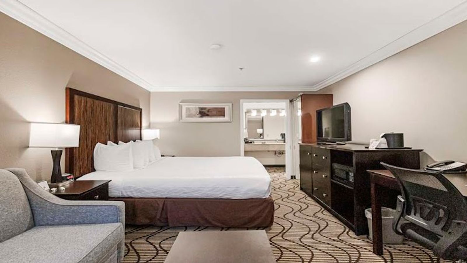 Photo of Best Western Plus Orchid Hotel & Suites