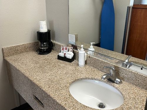 Photo of Days Inn by Wyndham Turlock