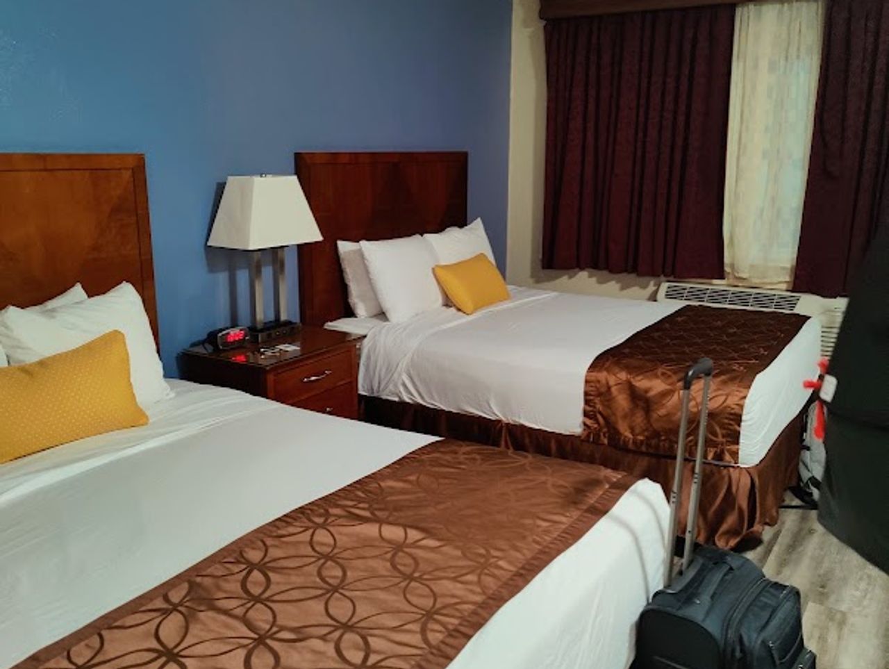 Photo of Days Inn & Suites Lodi