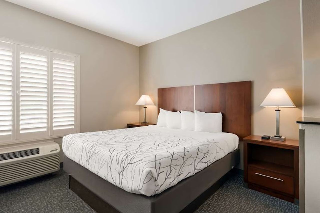 Photo of Best Western Lanai Garden Inn & Suites