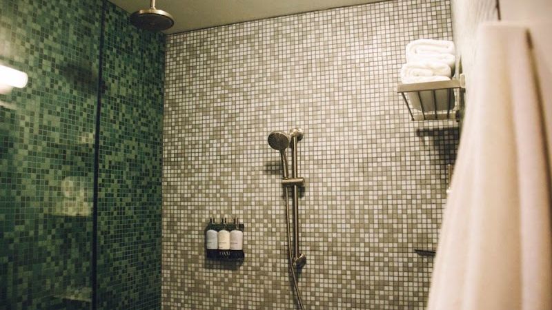 Photo of Modern Hotel