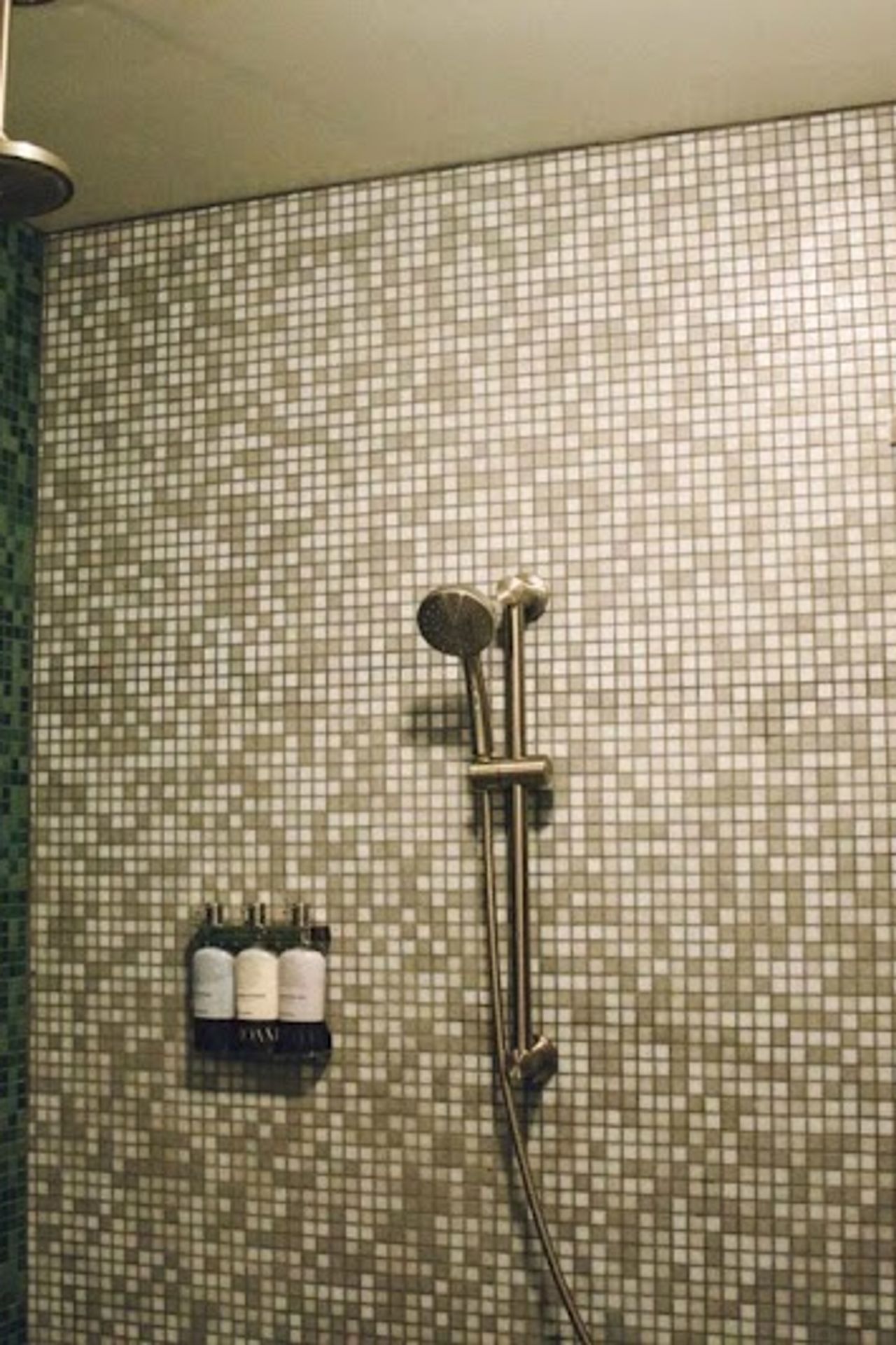 Photo of Modern Hotel