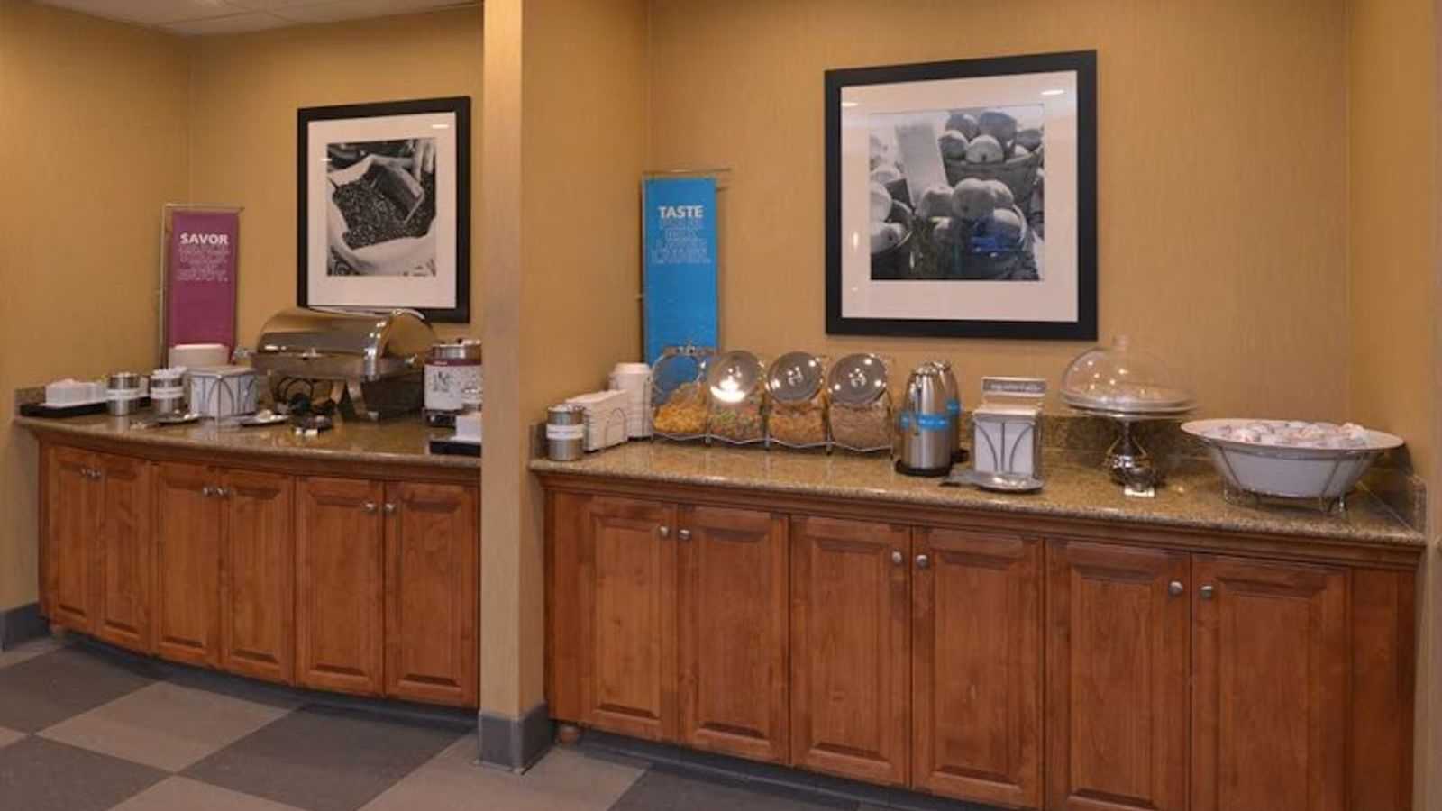 Photo of Hampton Inn & Suites Bakersfield North-Airport