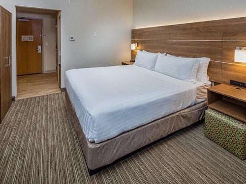 Photo of Holiday Inn Express & Suites Modesto-Salida by IHG