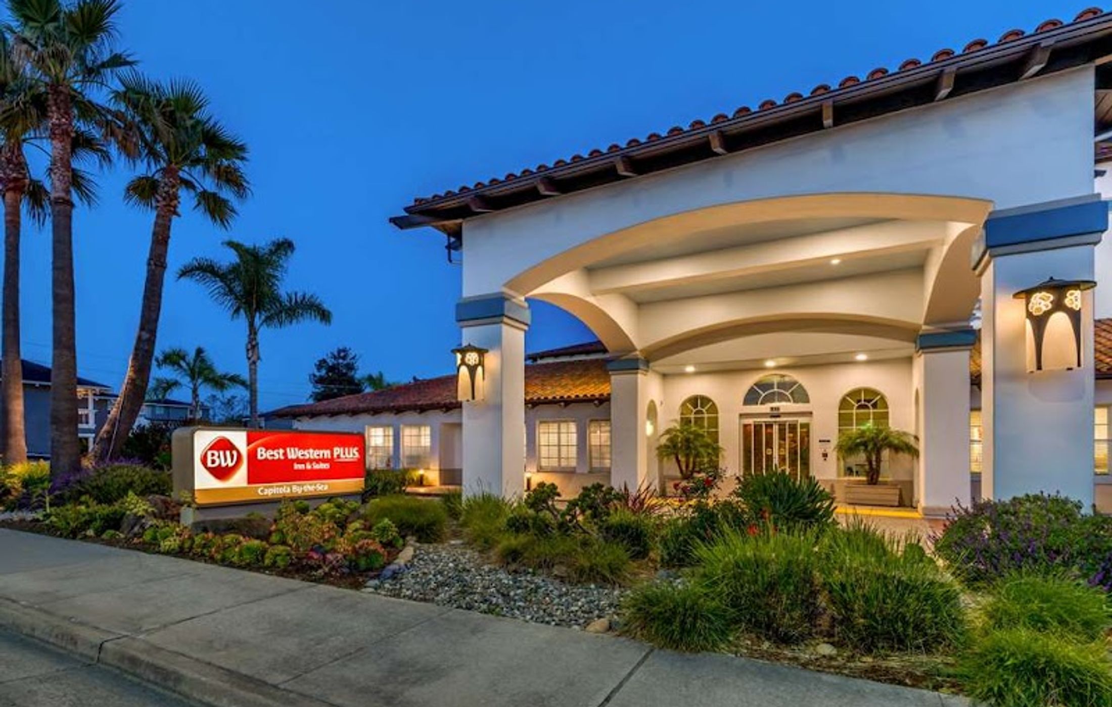 Best Western Plus Capitola By-the-Sea Inn & Suites