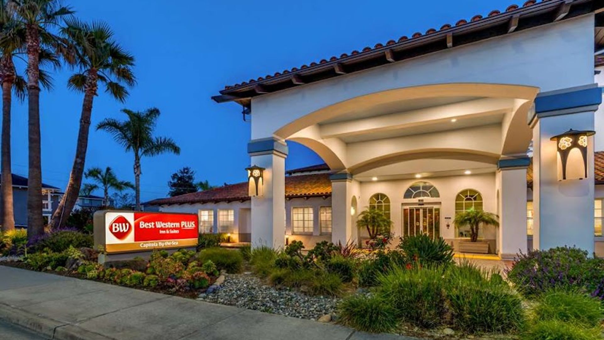 Best Western Plus Capitola By-the-Sea Inn & Suites