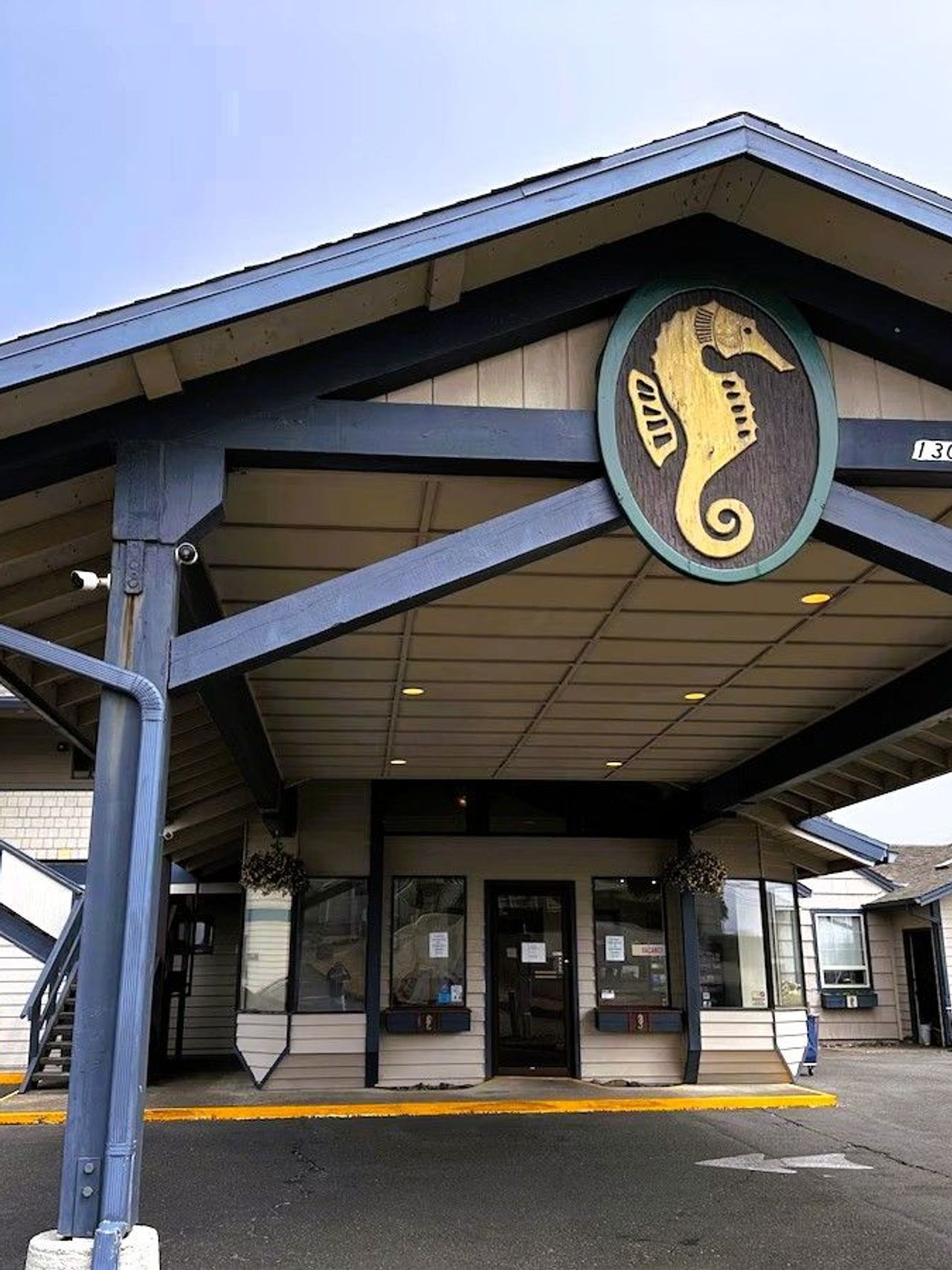 Seahorse Oceanfront Lodging