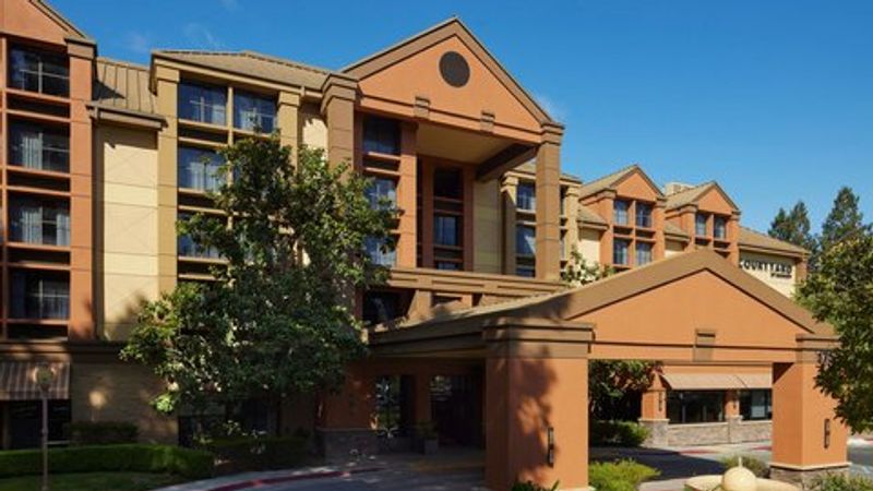 Courtyard Santa Rosa