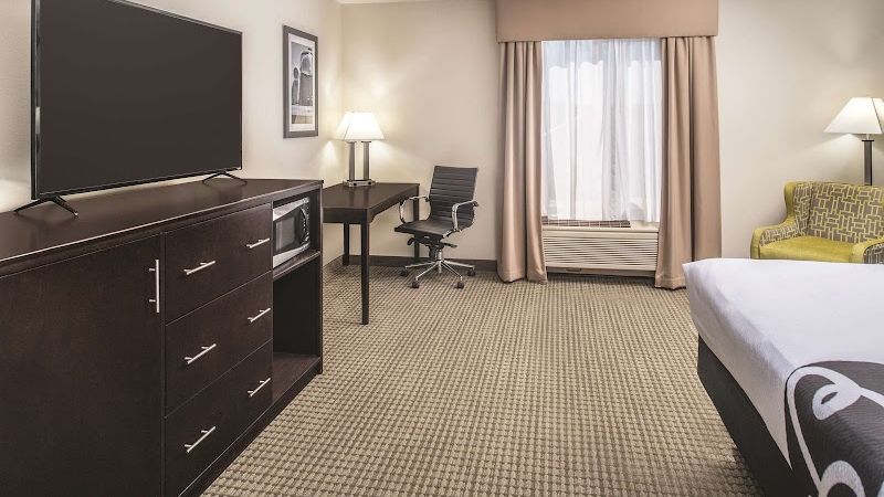 Photo of La Quinta Inn & Suites by Wyndham Moscow Pullman