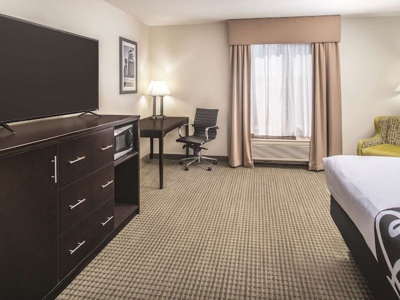 Photo of La Quinta Inn & Suites by Wyndham Moscow Pullman