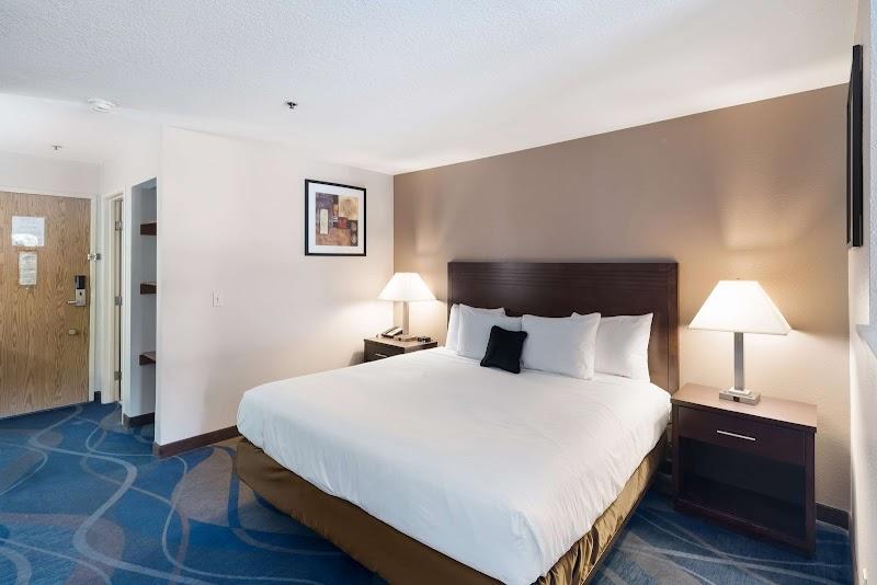 Photo of Red Lion Inn & Suites Kennewick Tri-Cities