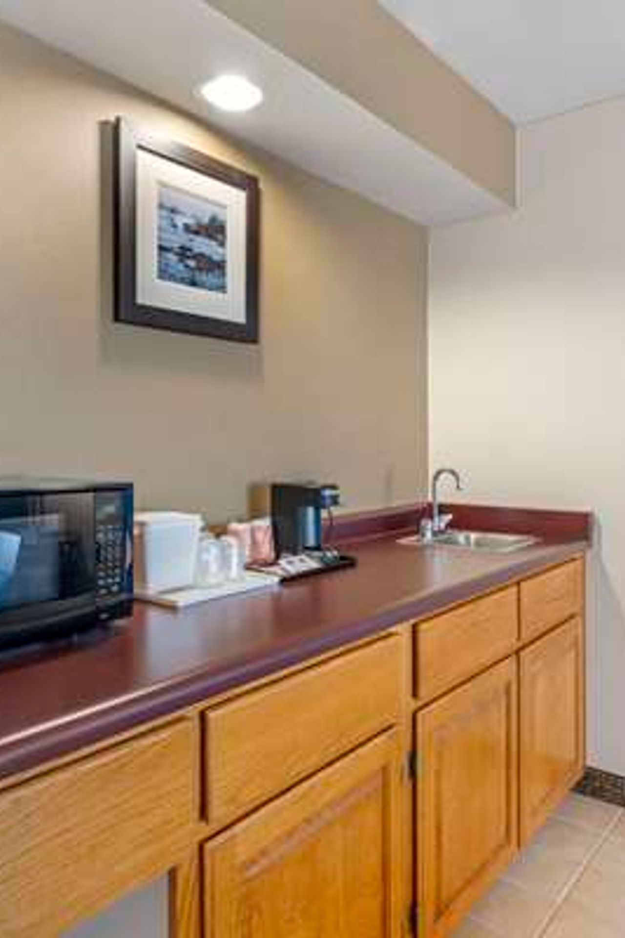 Photo of Comfort Inn Marina on the Monterey Bay - Kitchenette