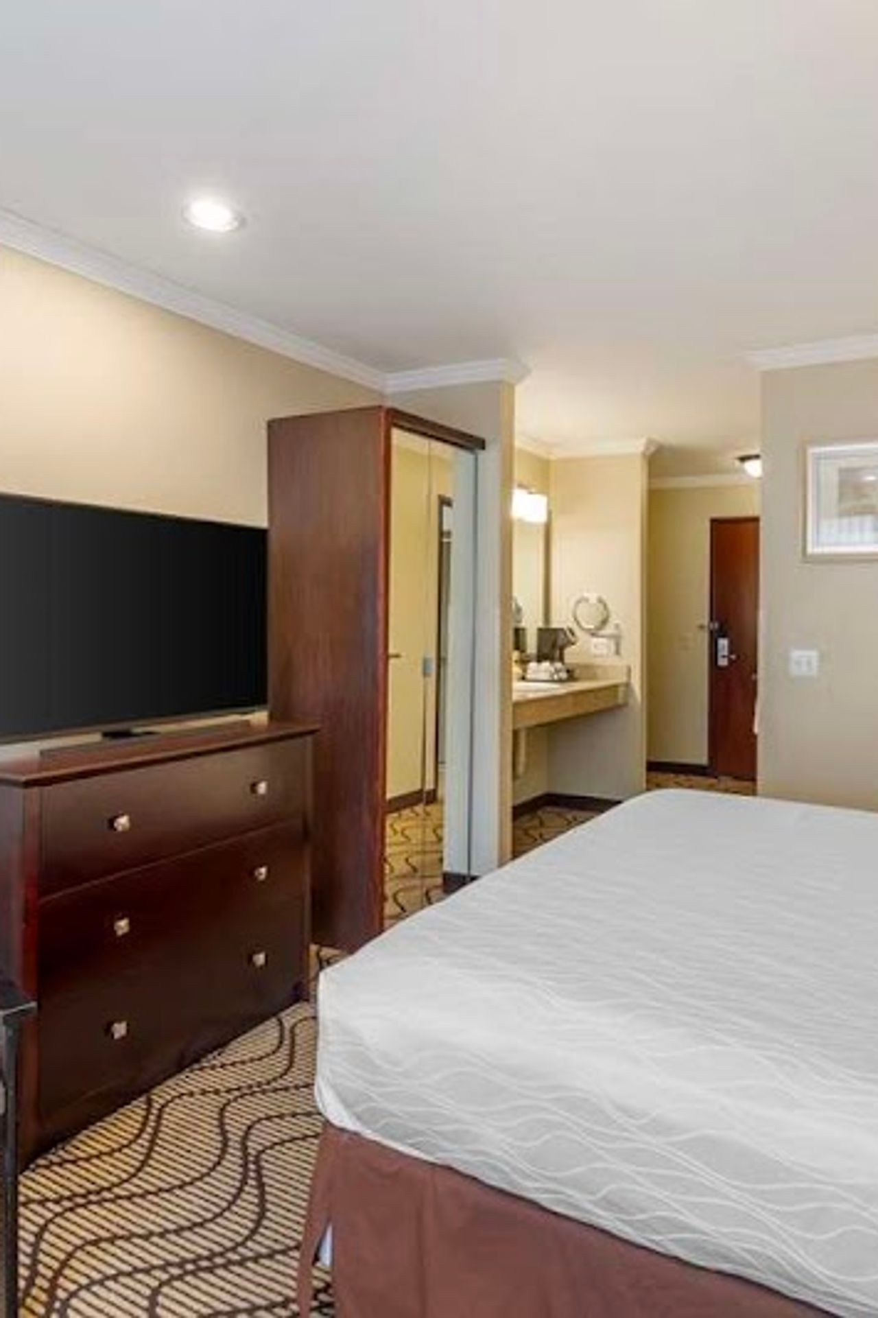 Photo of Best Western Plus Orchid Hotel & Suites