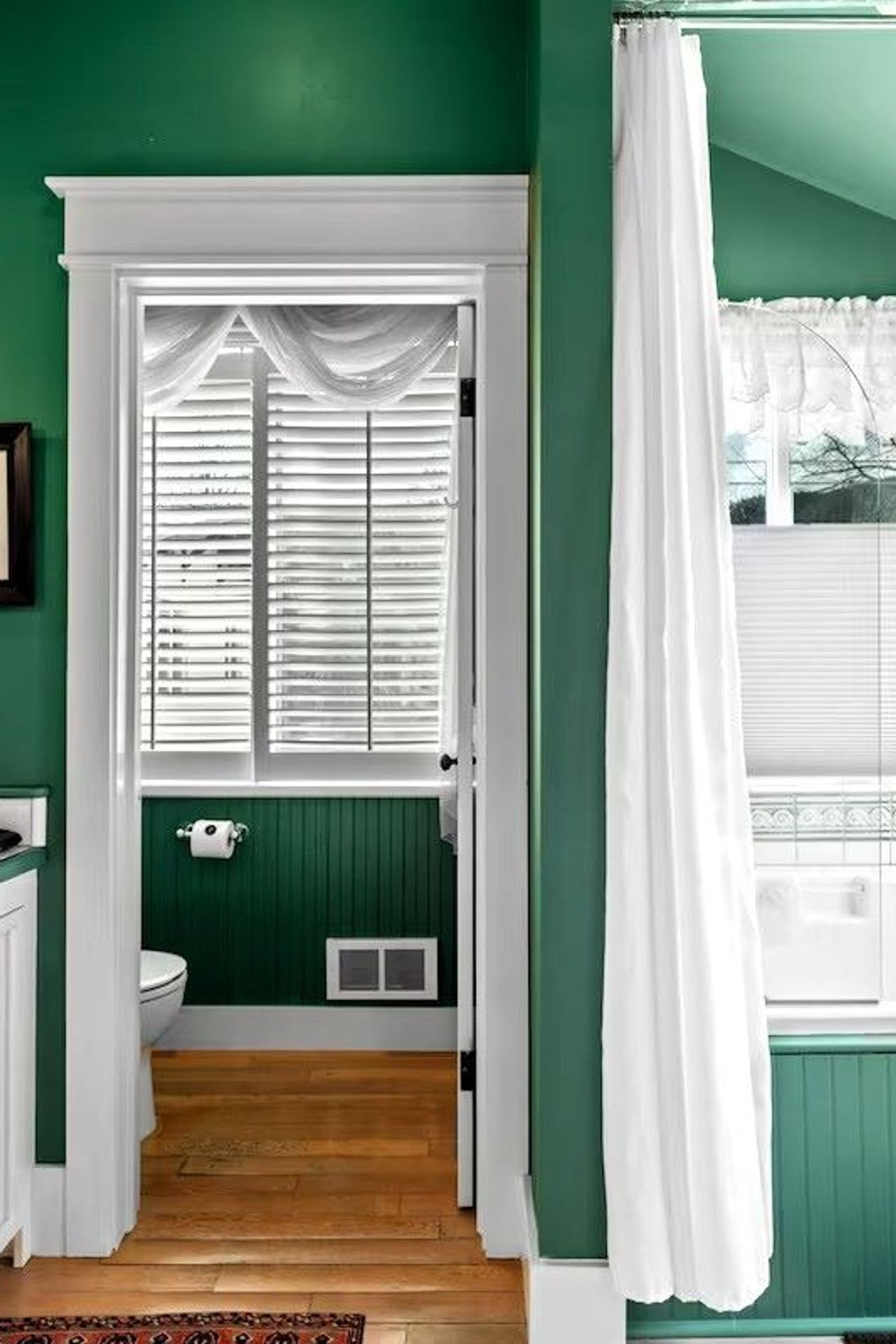 The Peerless Hotel - Honeymoon Suite - Bathroom