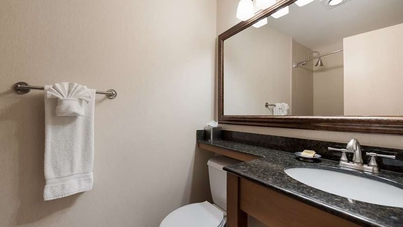 Photo of Best Western Plus Kentwood Lodge