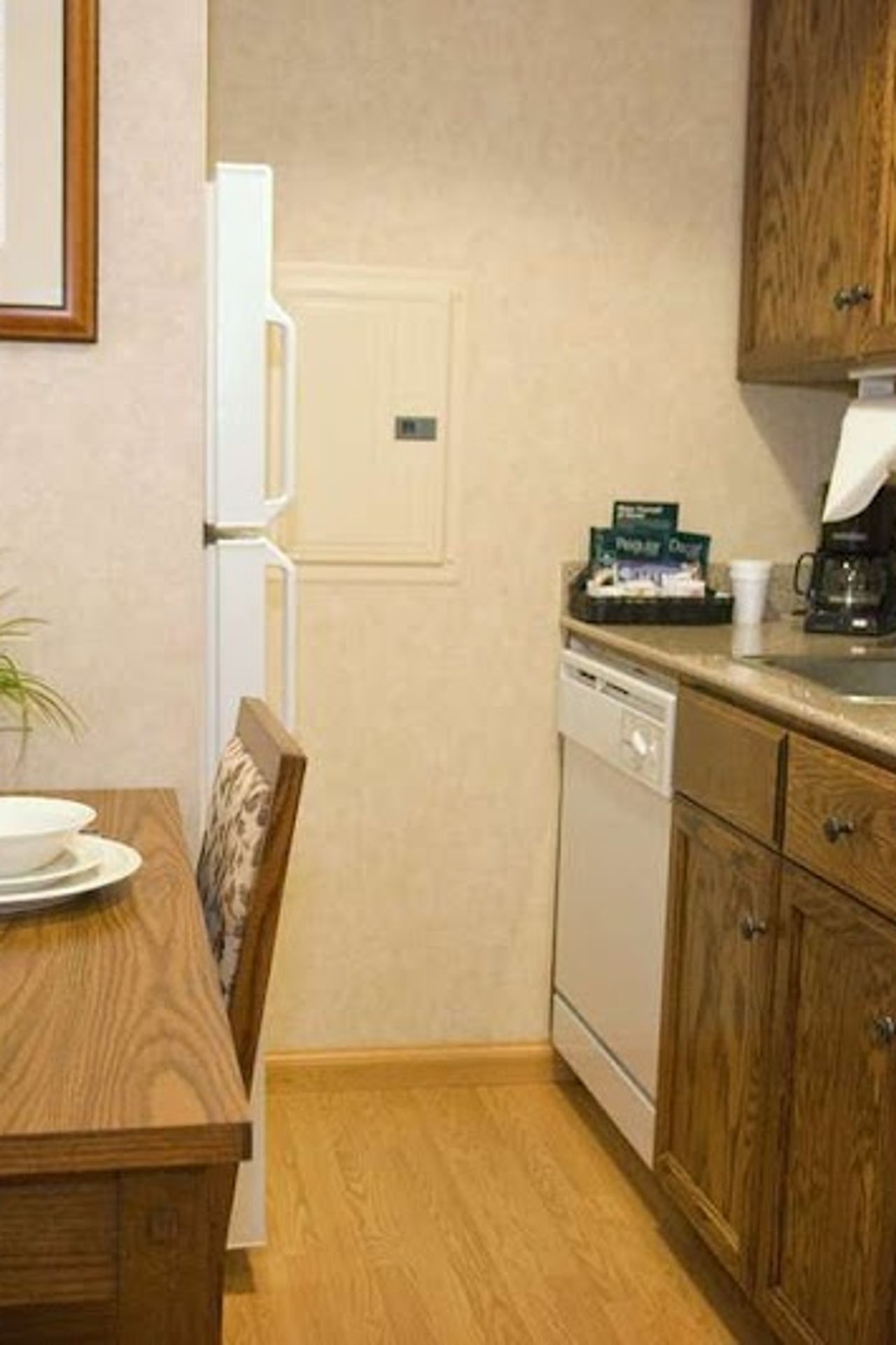 Photo of Homewood Suites by Hilton Bakersfield