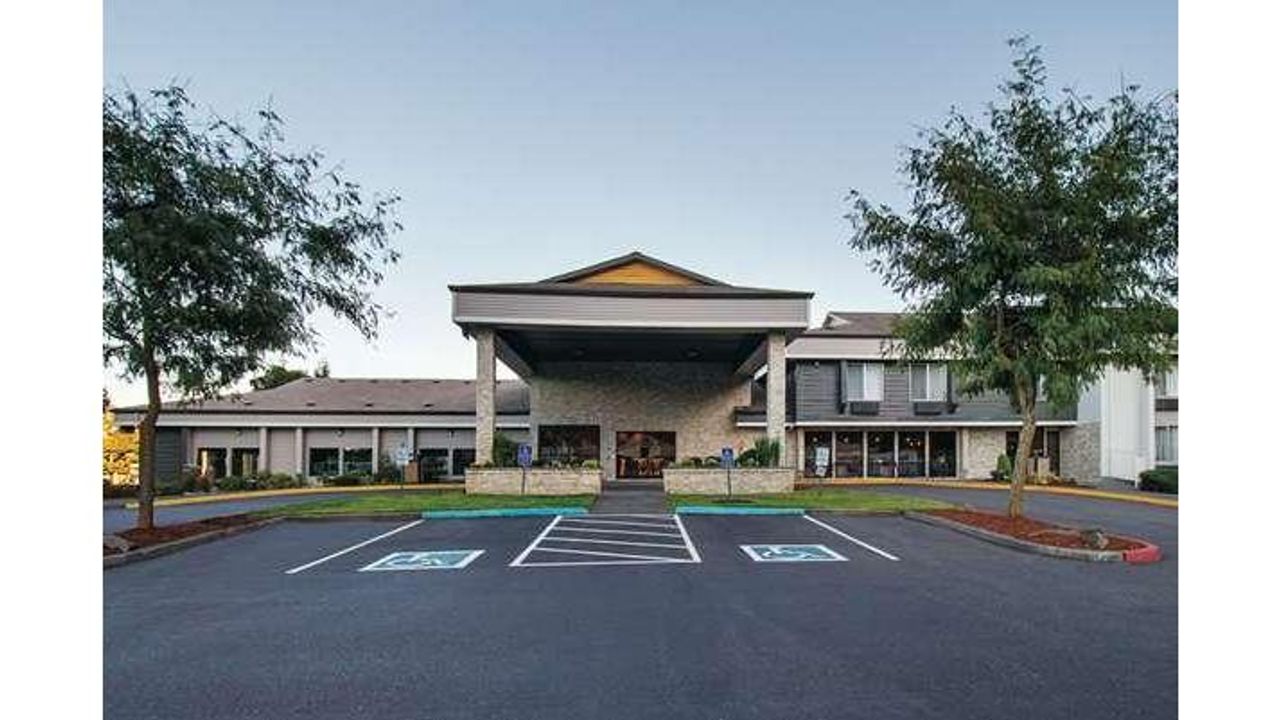 Photo of La Quinta Inn & Suites by Wyndham Portland NW