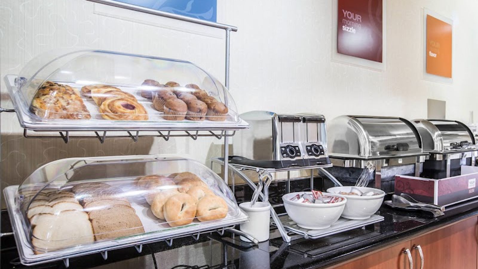 Photo of Comfort Suites Bakersfield