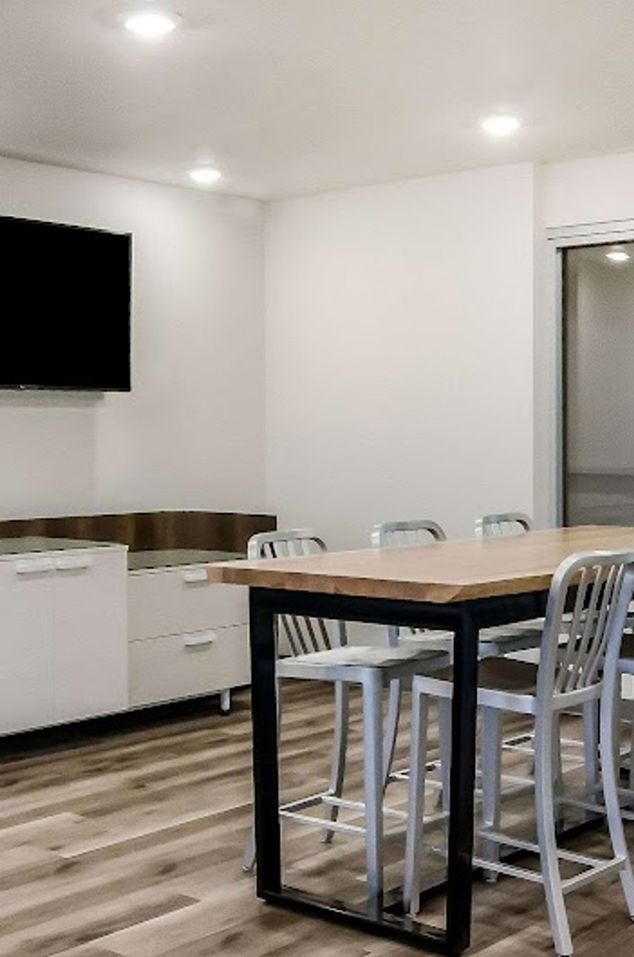 Photo of WoodSpring Suites Tacoma - Lakewood