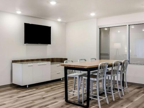 Photo of WoodSpring Suites Tacoma - Lakewood