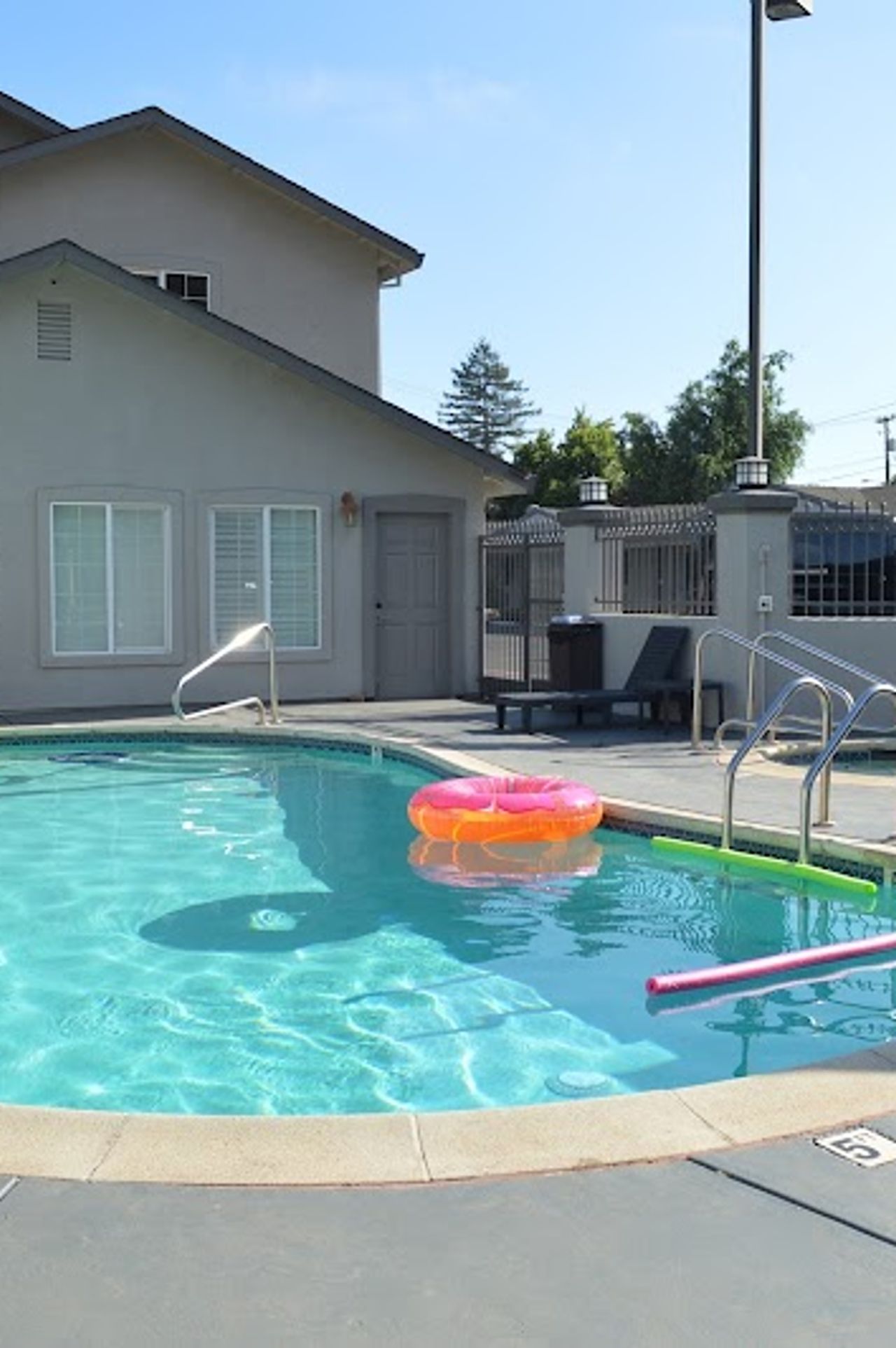 Photo of Fairview Inn & Suites