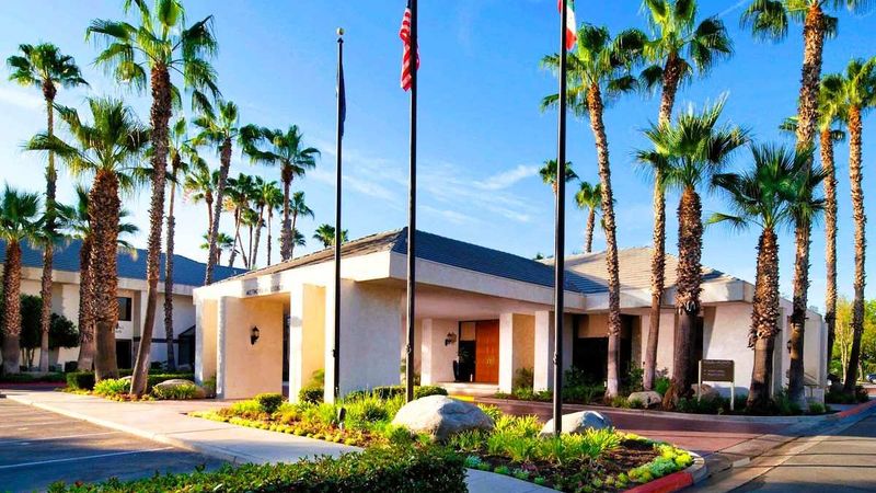 Four Points by Sheraton Bakersfield