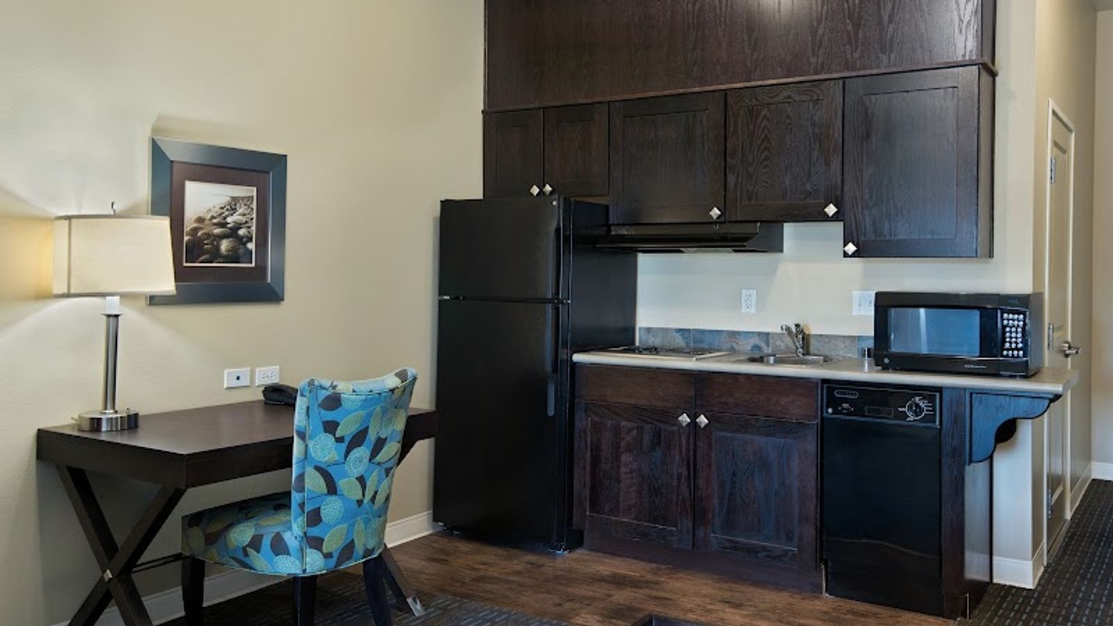 Photo of Oxford Suites Silverdale