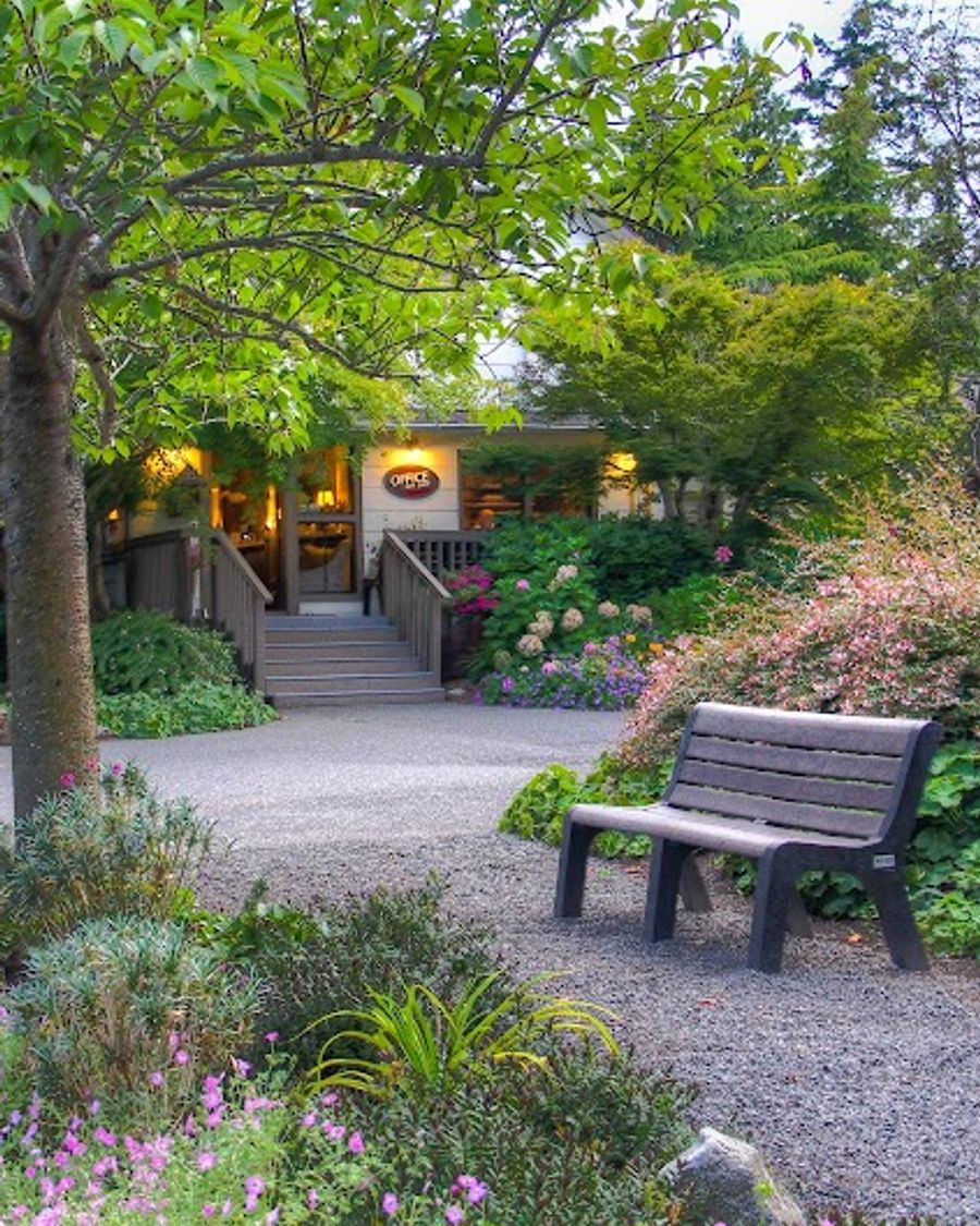 Earthbox Inn & Spa