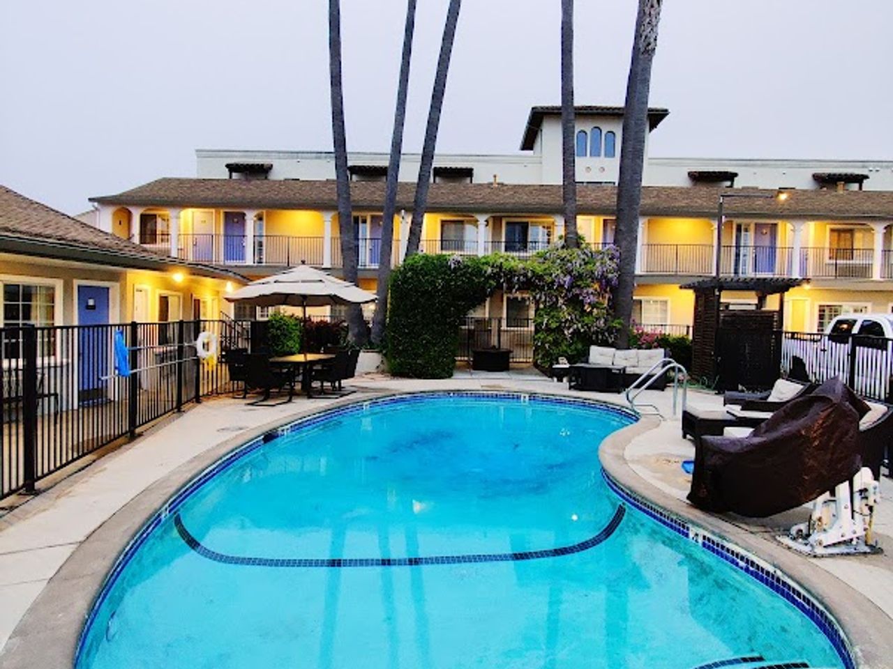Photo of Bay Front Inn Hotel