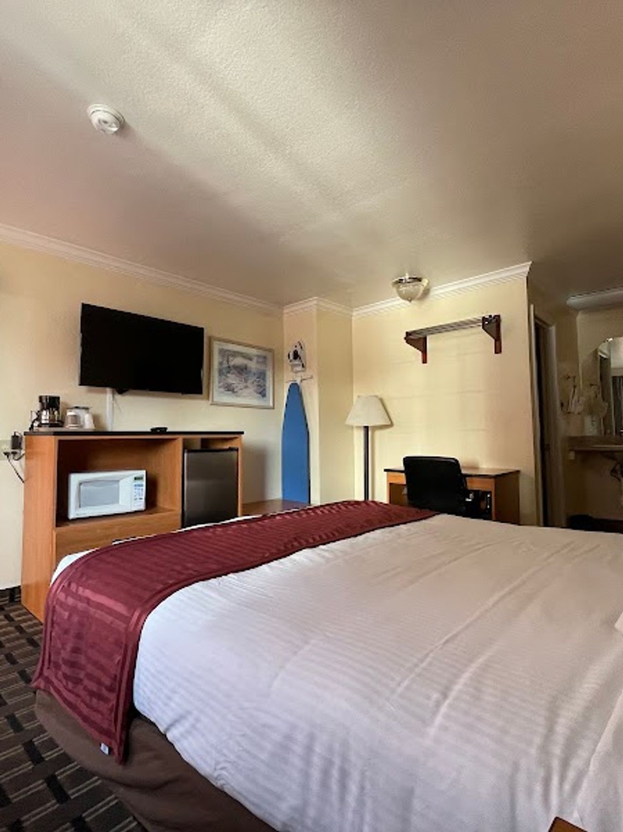 Photo of Riverside Inn & Suites