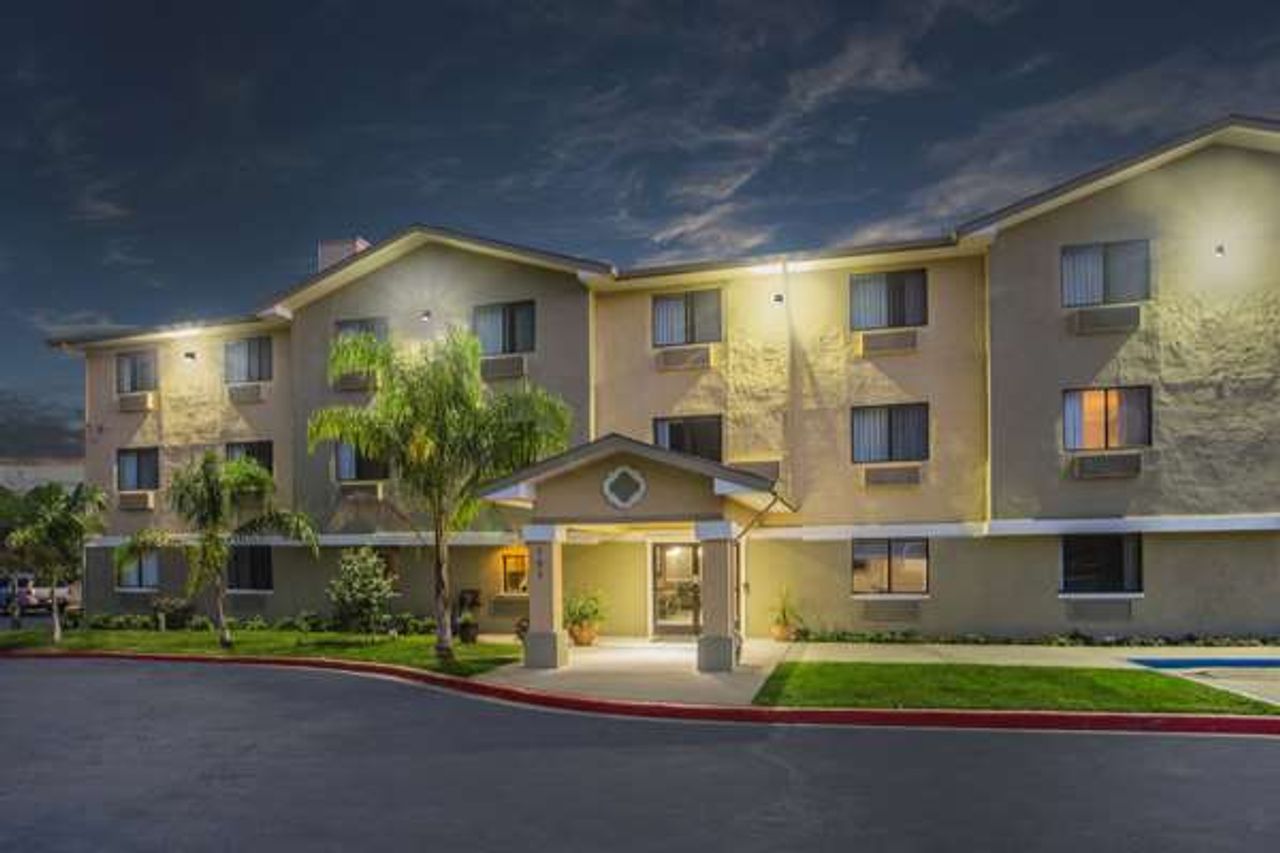 Photo of Super 8 by Wyndham Vacaville