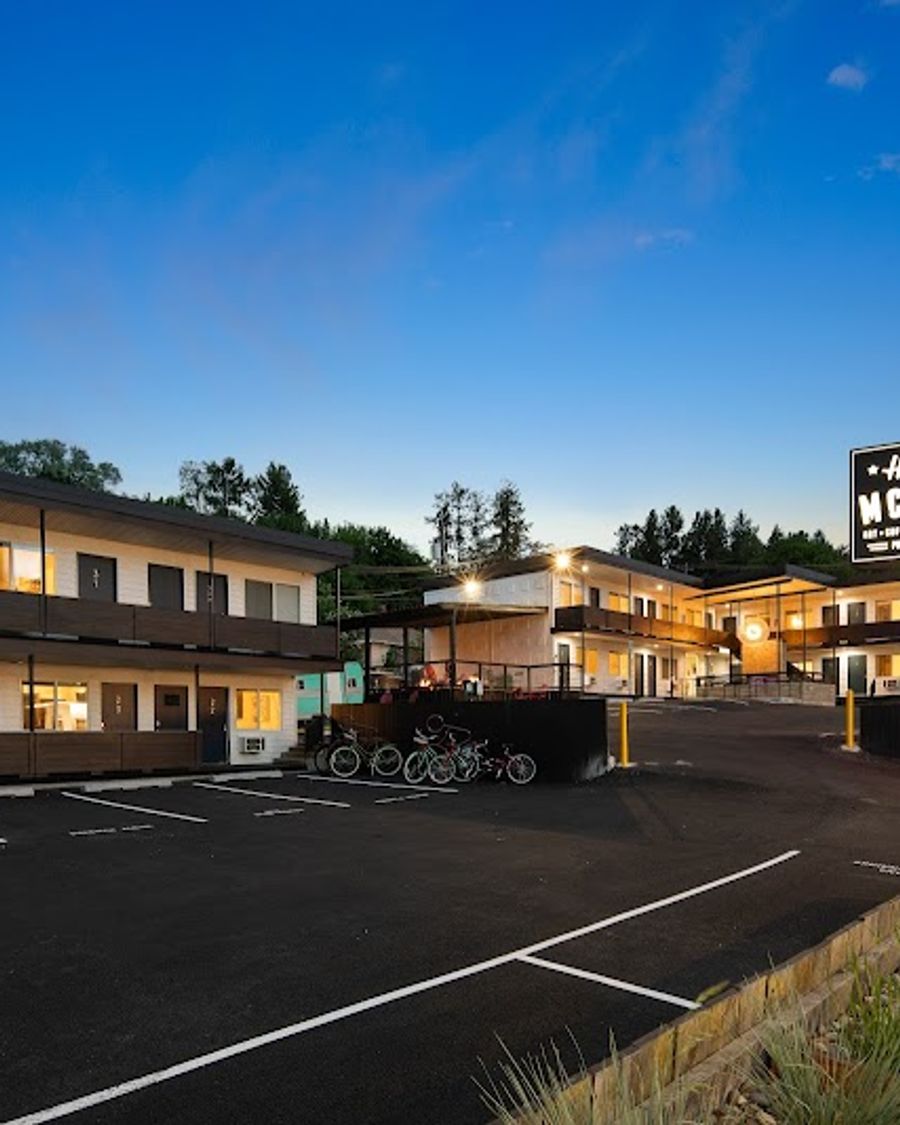 Hotel McCoy Pullman - Art, Coffee, Beer, Wine