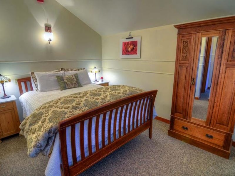 Photo of The Heron Inn and Day Spa - A Bed & Breakfast