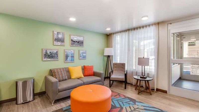 Photo of WoodSpring Suites Bakersfield Airport