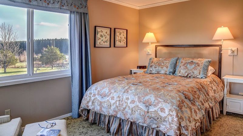 Photo of Trumpeter Inn Bed & Breakfast