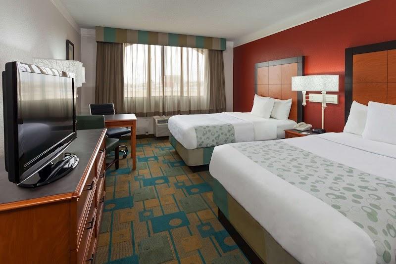 Photo of La Quinta Inn & Suites by Wyndham Seattle Sea-Tac Airport