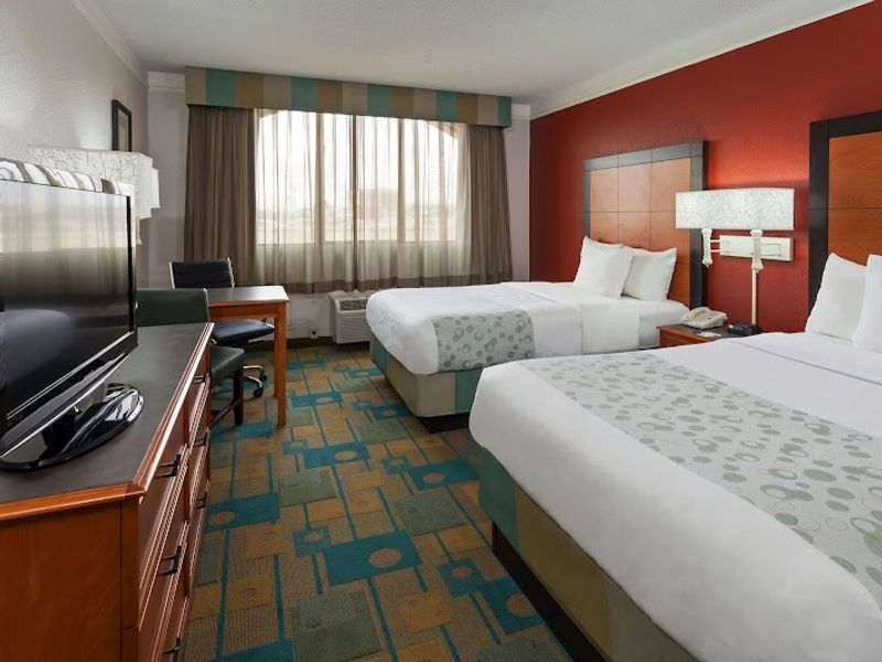 Photo of La Quinta Inn & Suites by Wyndham Seattle Sea-Tac Airport