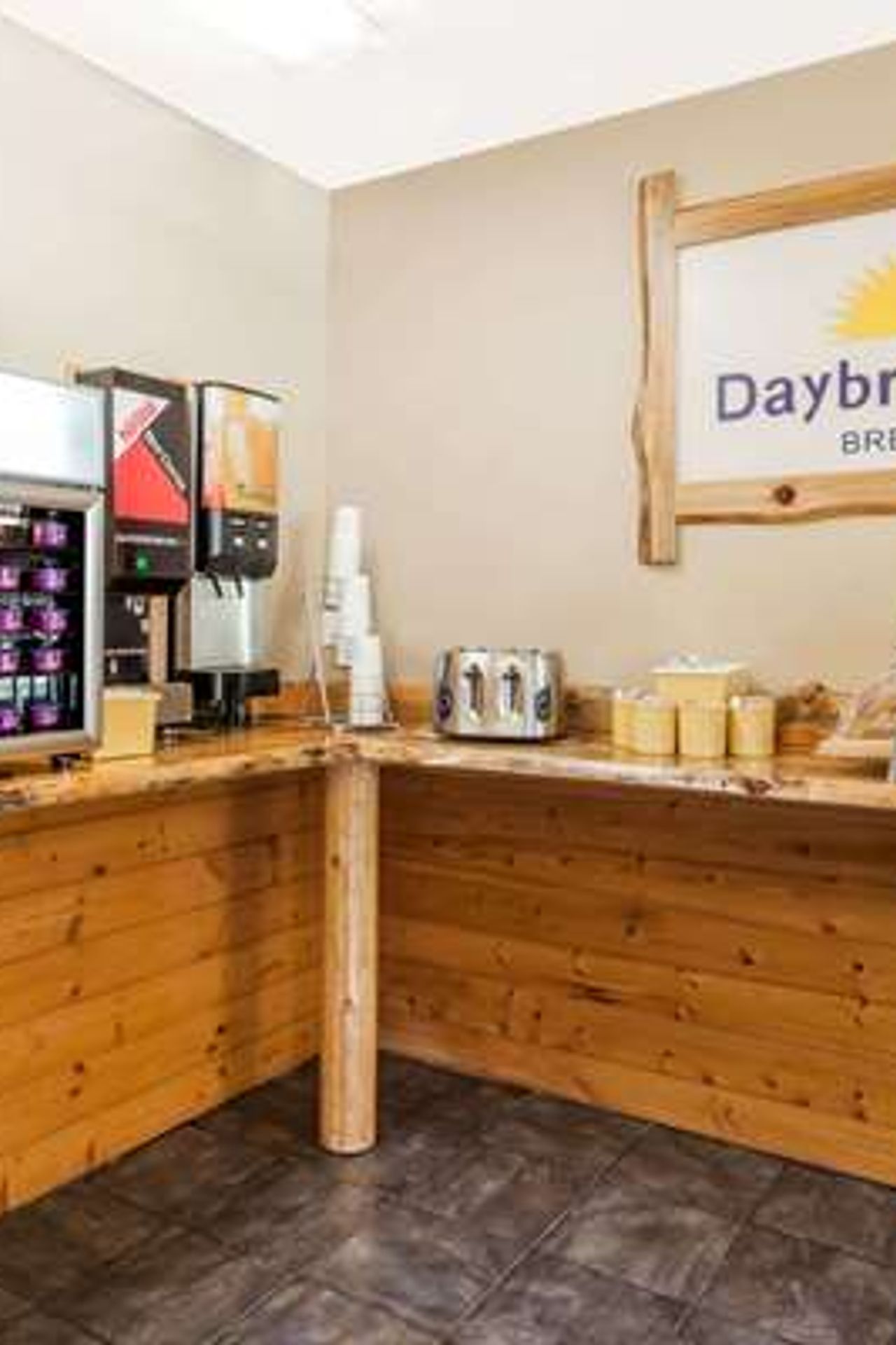 Photo of Days Inn by Wyndham Sandpoint