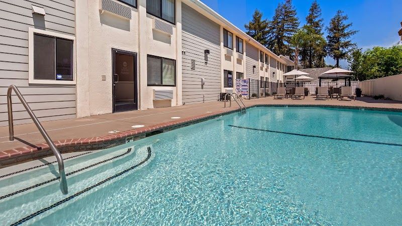 Photo of Best Western Town & Country Lodge