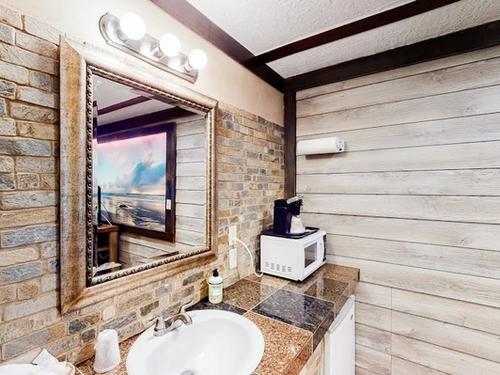 Photo of Wanderlust Inn