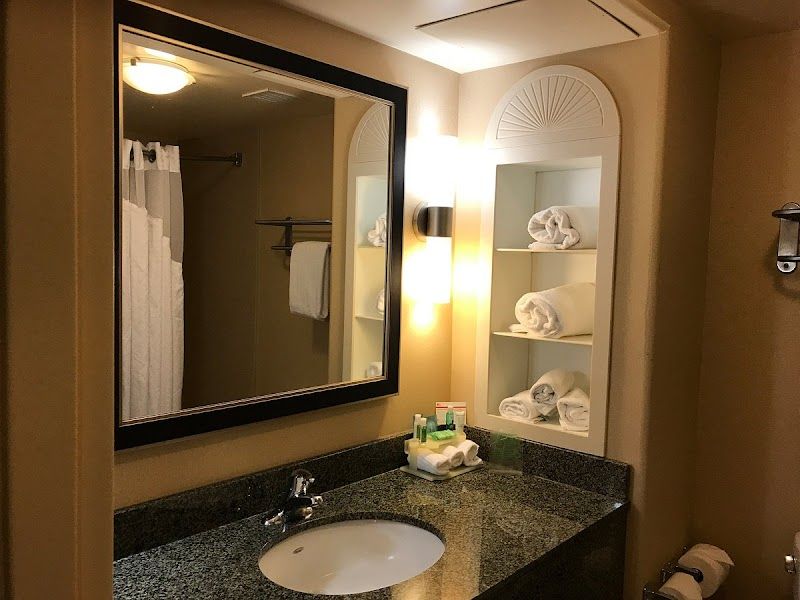 Photo of Holiday Inn Express & Suites Fresno Northwest-Herndon, an IHG Hotel
